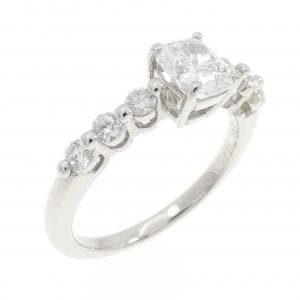 PT950 ダイヤモンド リング 0.70CT D SI1 ファンシーカット