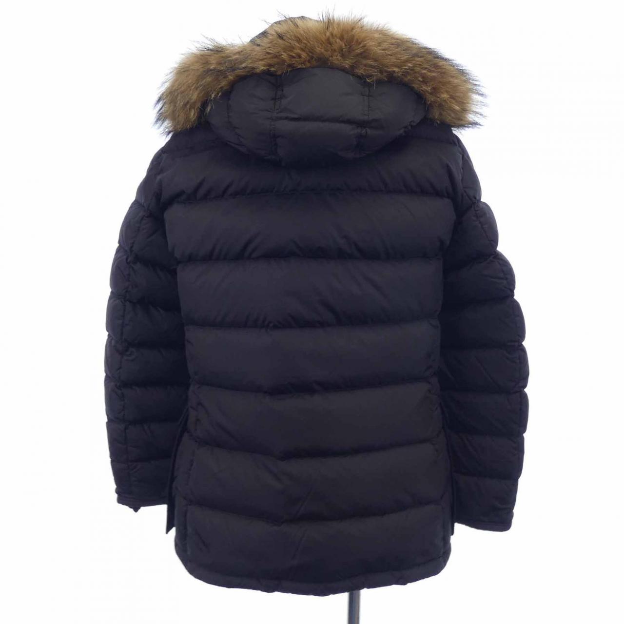 モンクレール MONCLER ダウンジャケット