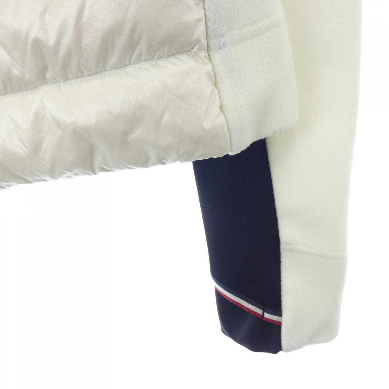 モンクレールグルノーブル MONCLER GRENOBLE 20988G00004 ダウンジャケット