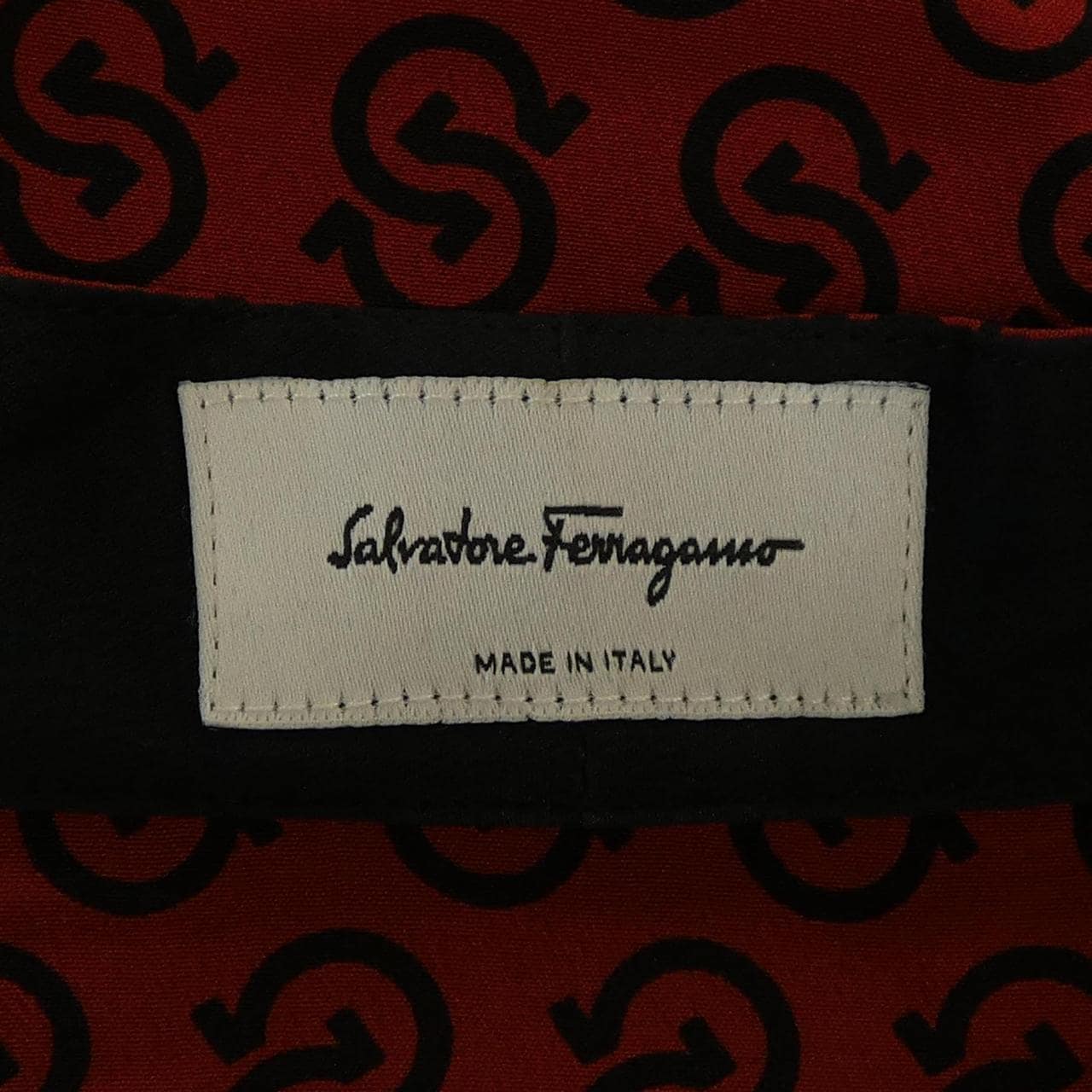 サルヴァトーレフェラガモ SALVATORE FERRAGAMO ワンピース