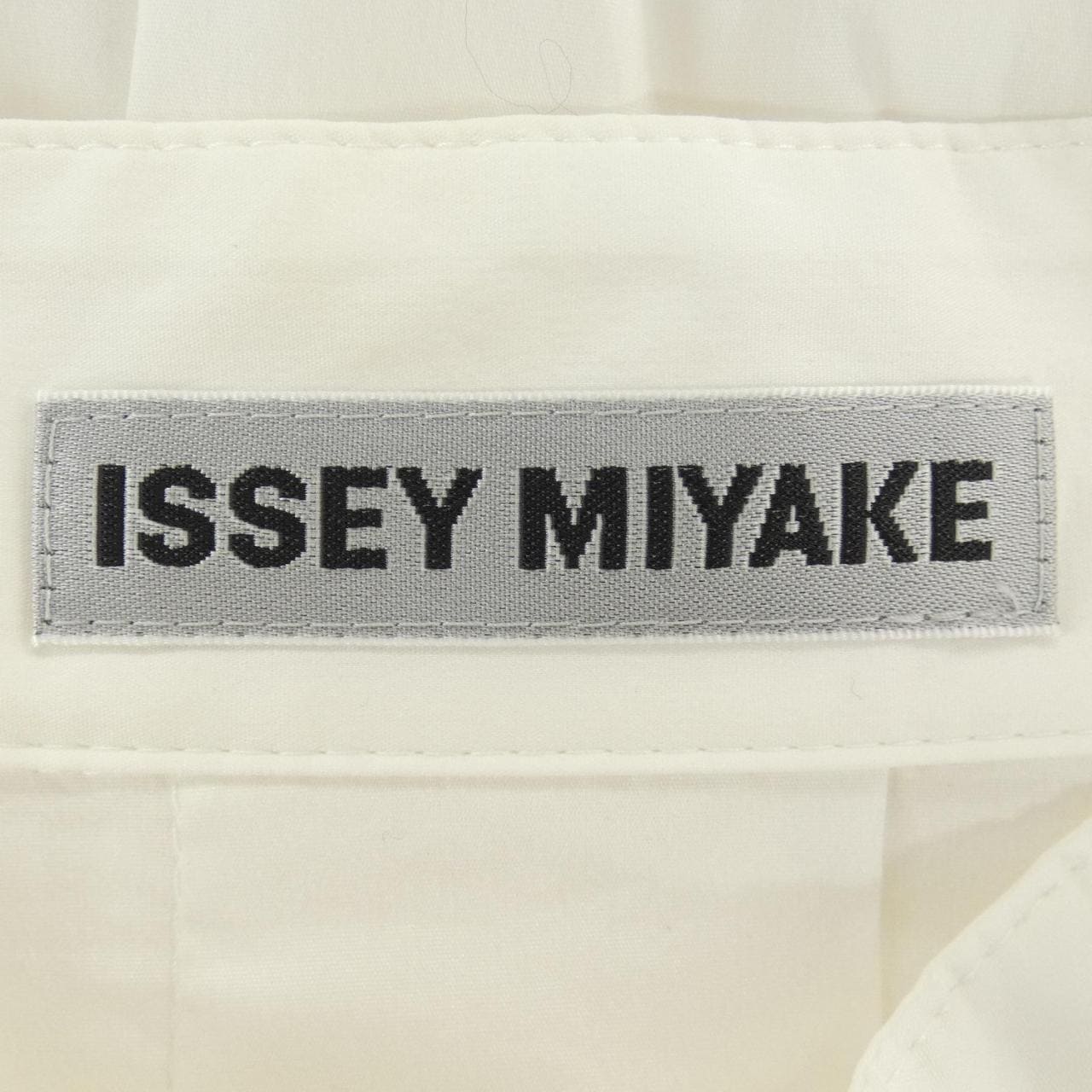 イッセイミヤケ ISSEY MIYAKE IM21FJ557 シャツ
