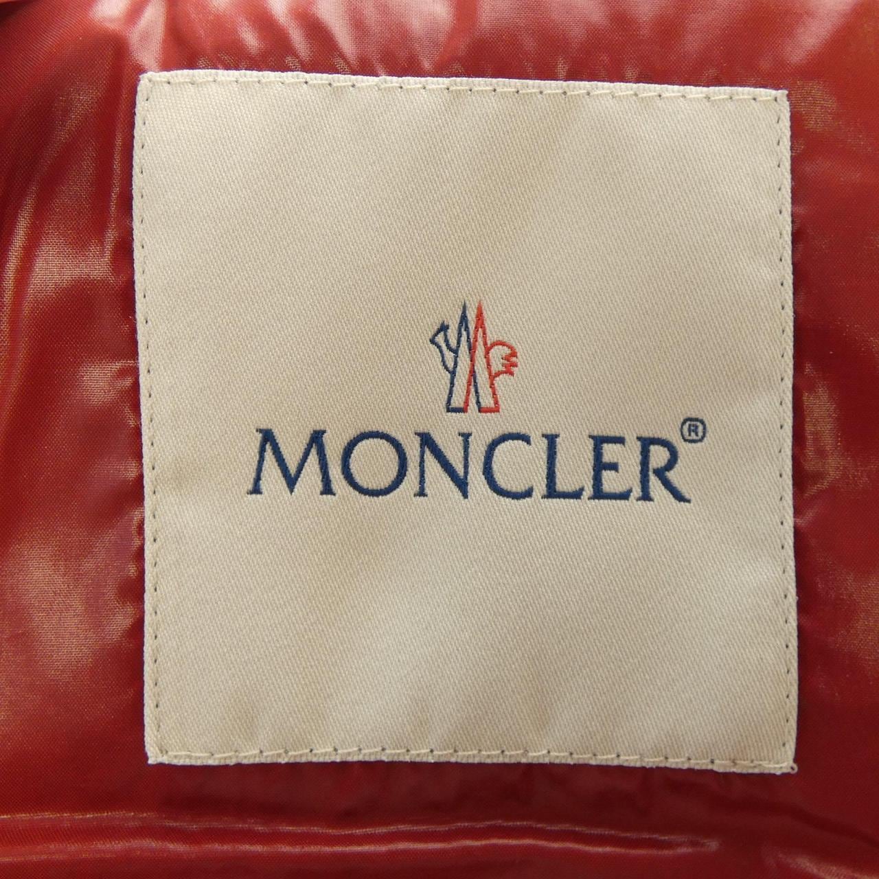 モンクレール MONCLER ダウンジャケット