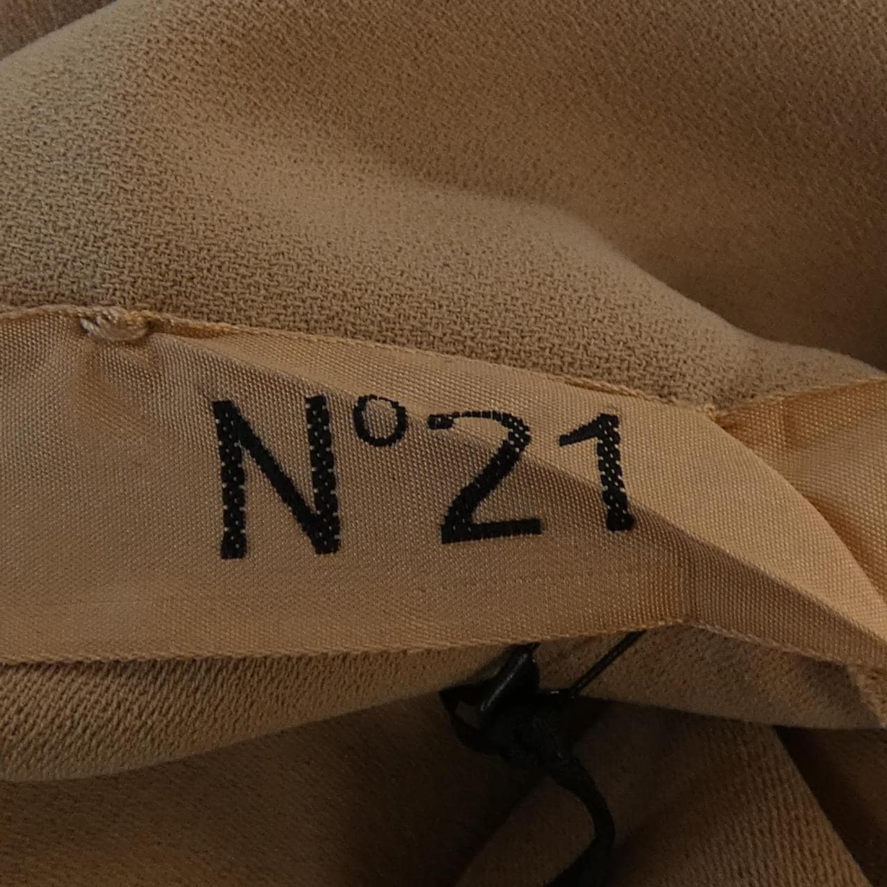 ヌメロヴェントゥーノ N°21 P24IN2M G0615159 トップス