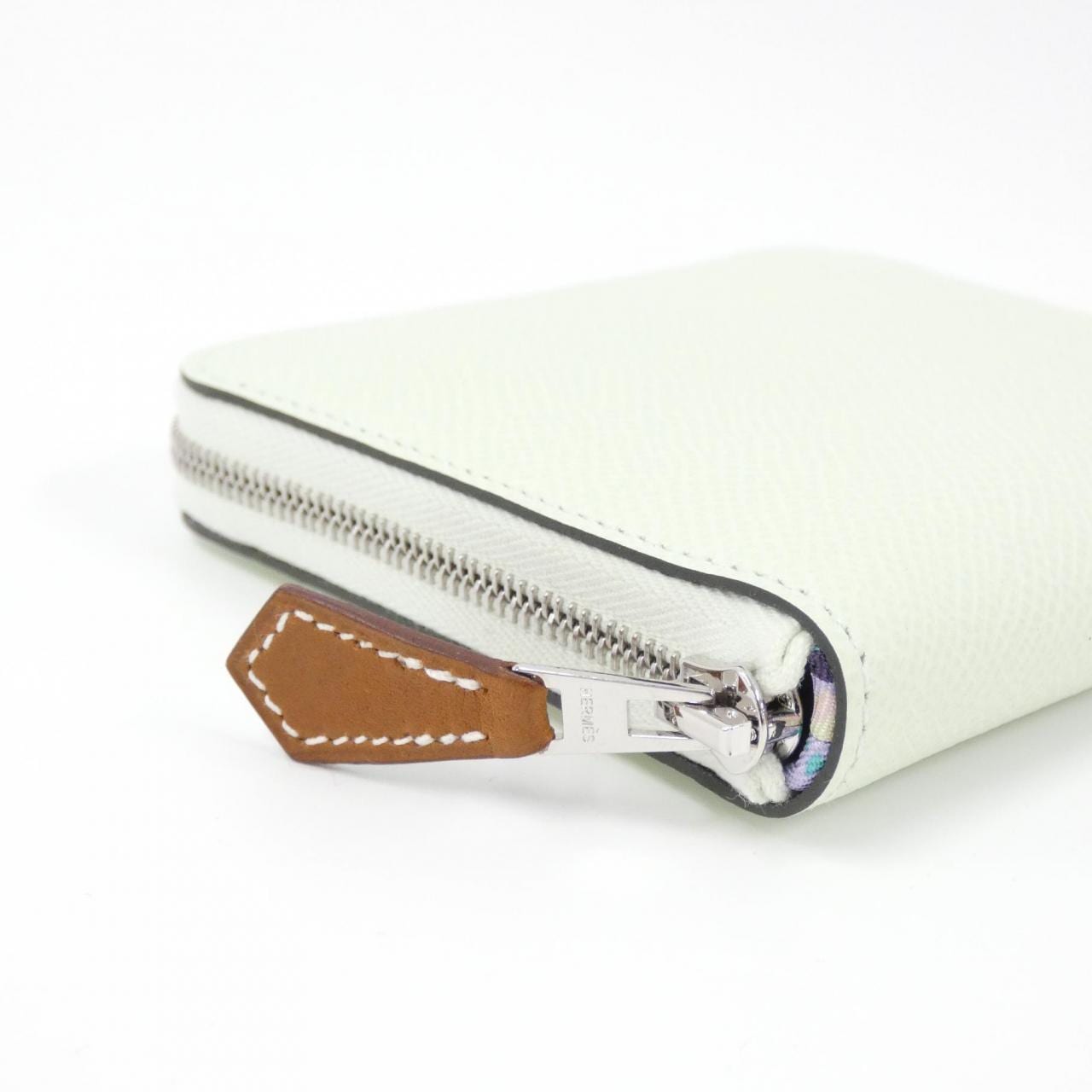 HERMES EN LIBERTE 絲綢短款084266CK 皮夾