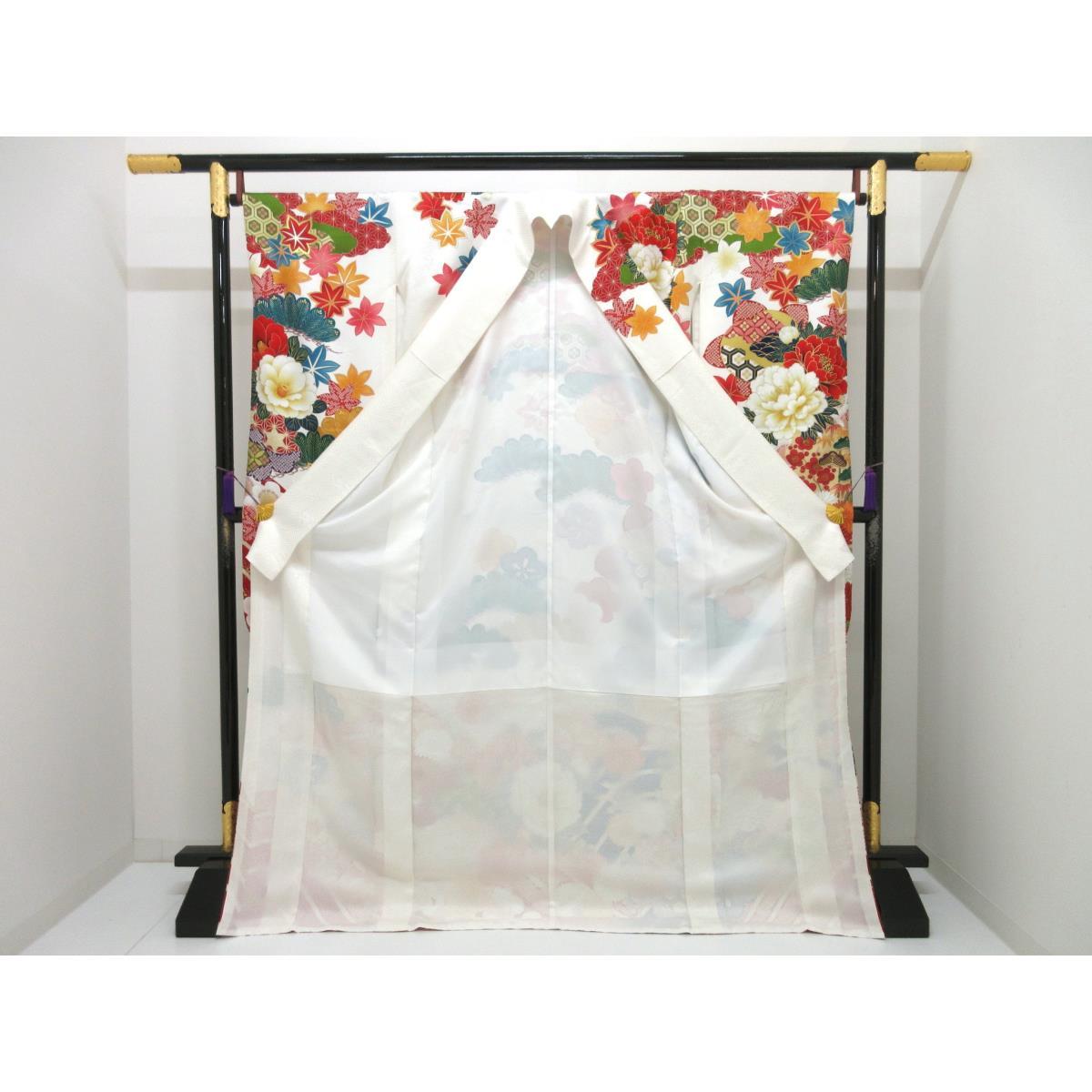 振袖　友禅金彩加工　刺繍入り　胴裏ポリエステル