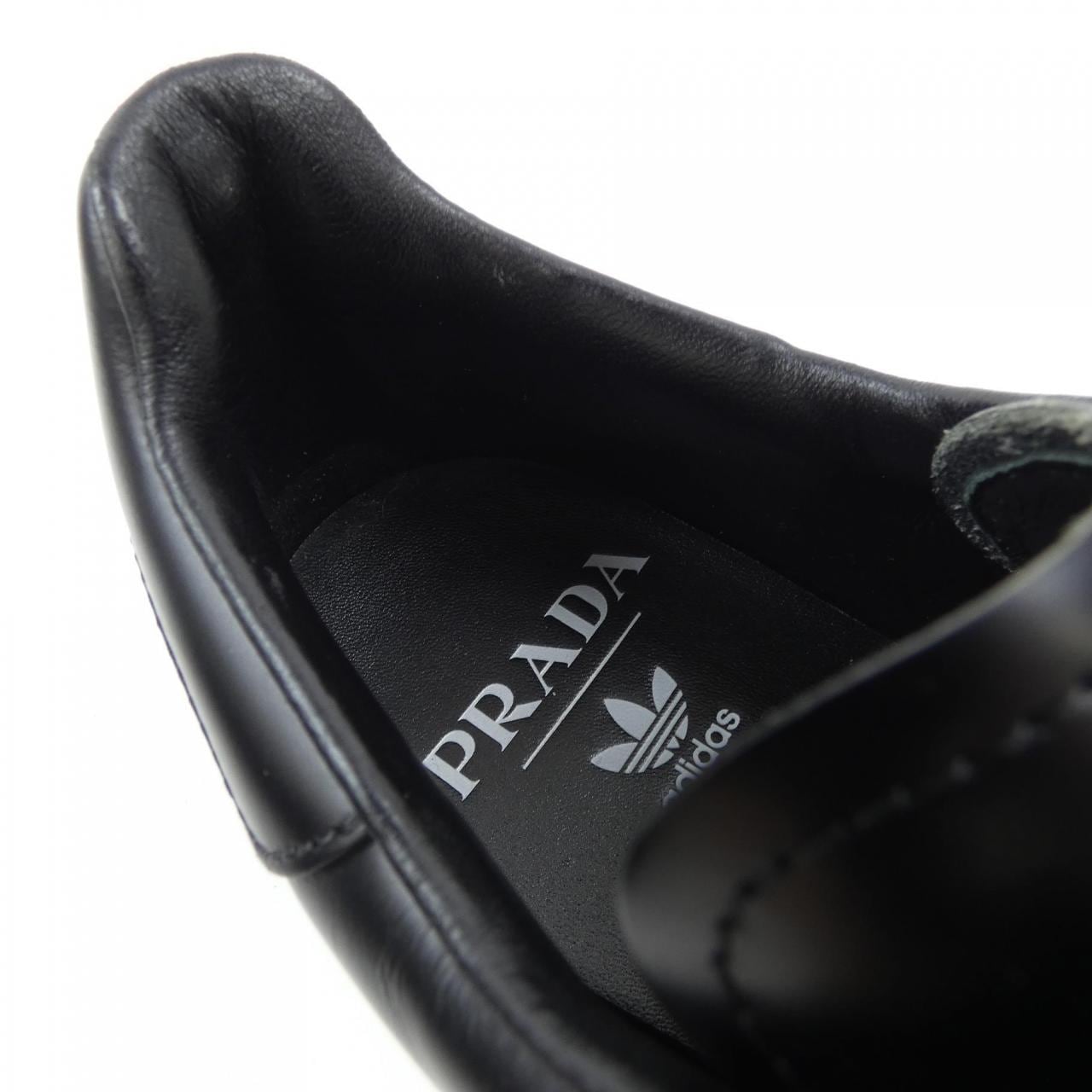 プラダ PRADA スニーカー