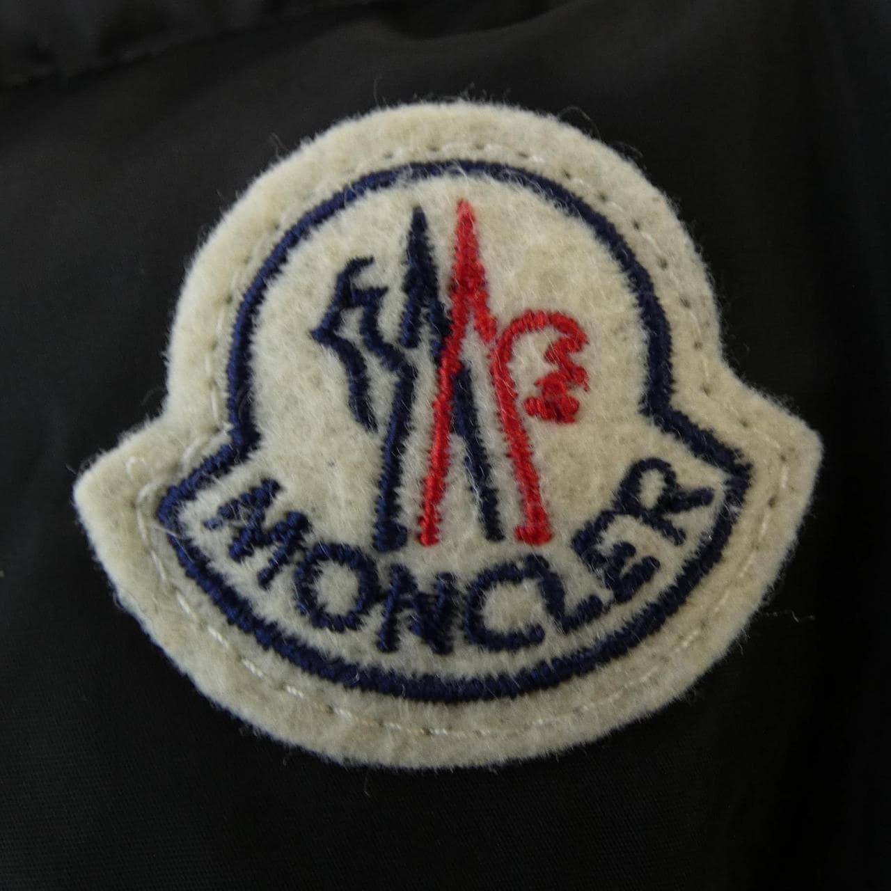 モンクレール MONCLER BETULA ダウンジャケット