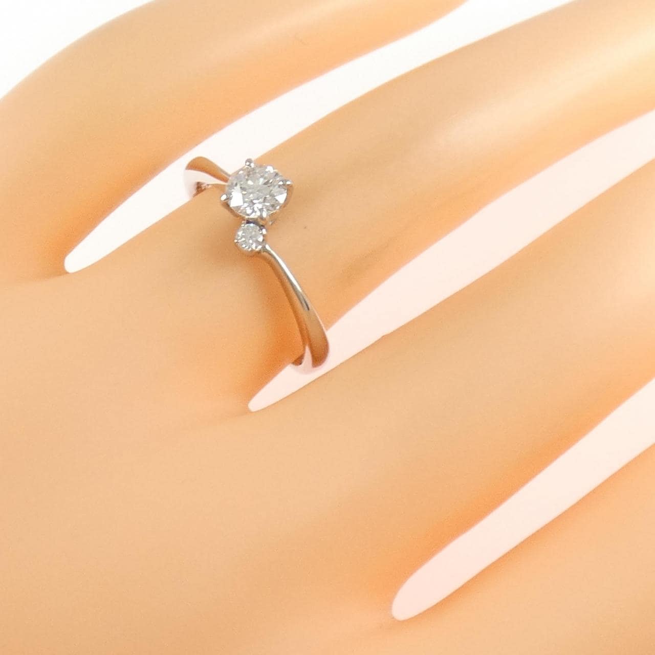 PT900 ダイヤモンド リング 0.365CT F SI1 VG