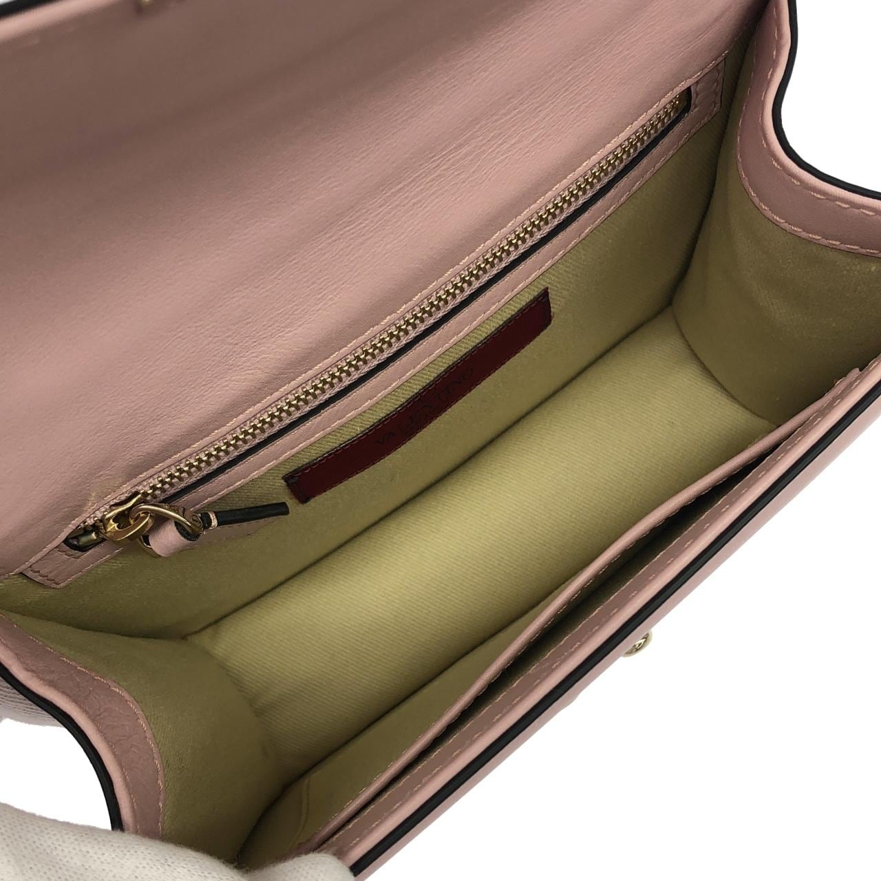 ヴァレンティノガラヴァーニ バッグ