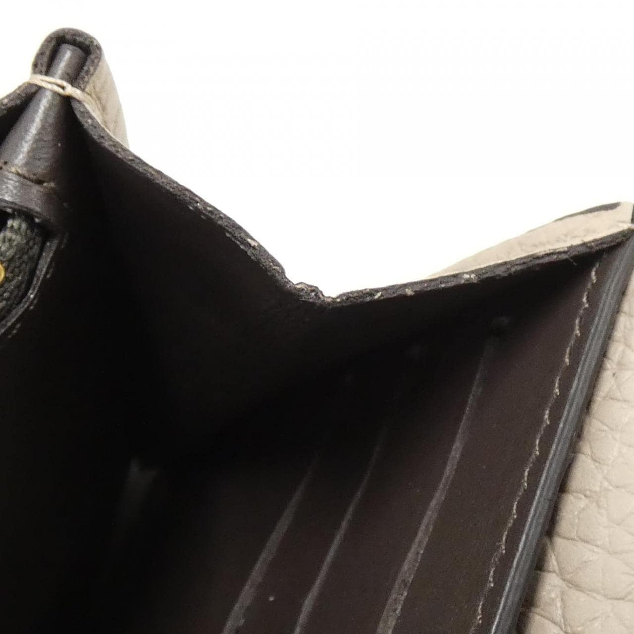 ルイヴィトン ポルトファイユ カプシーヌ M61249 財布