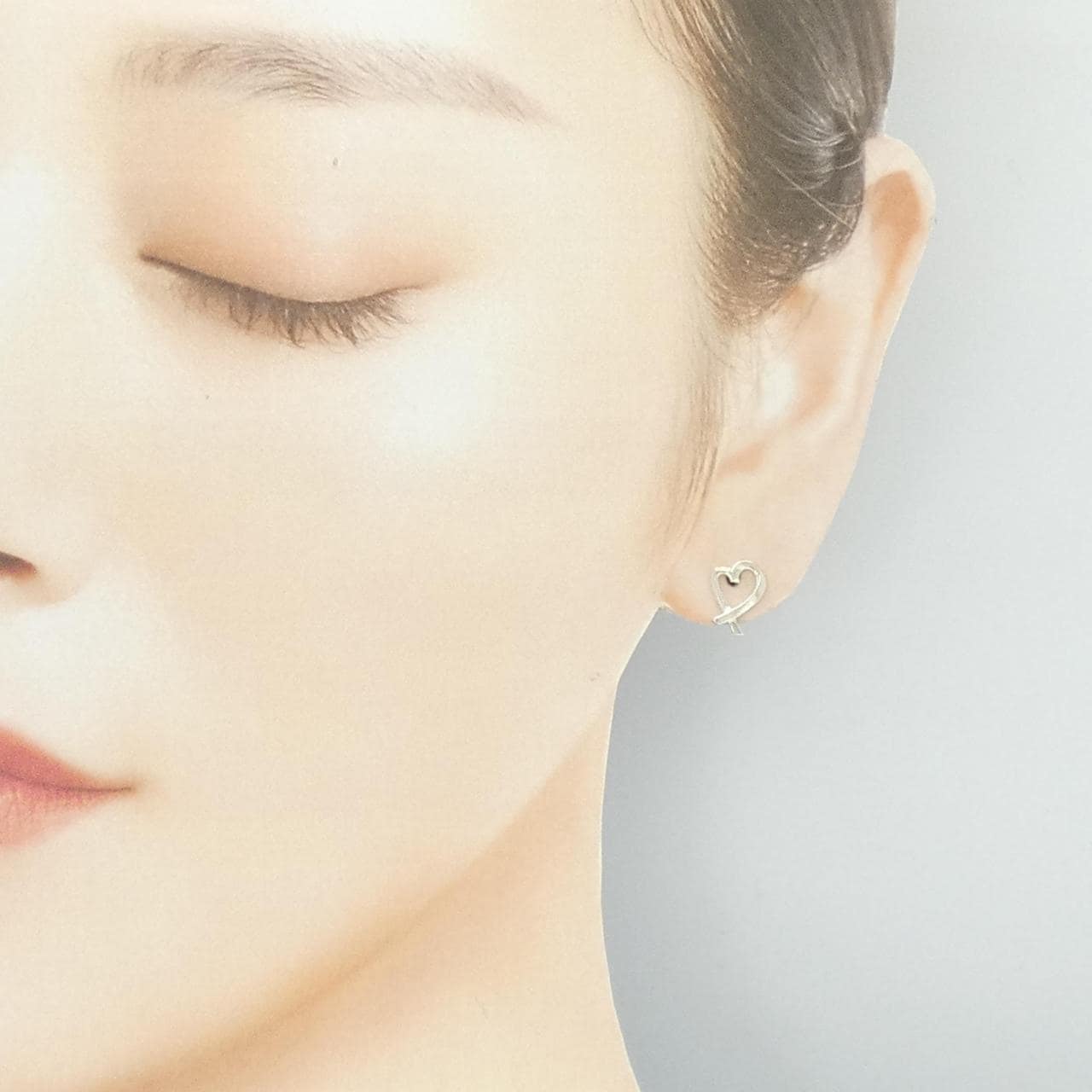 ティファニー ラビングハート ミニ ピアス