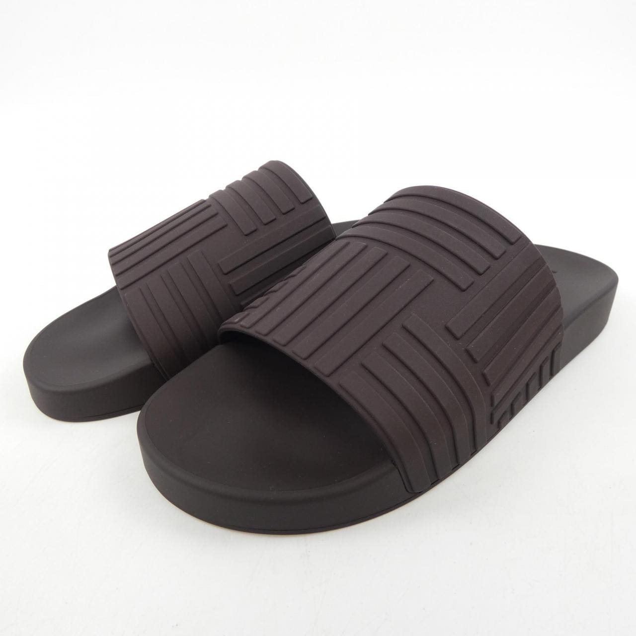 ボッテガヴェネタ BOTTEGA VENETA 690105　V1060　2113 サンダル