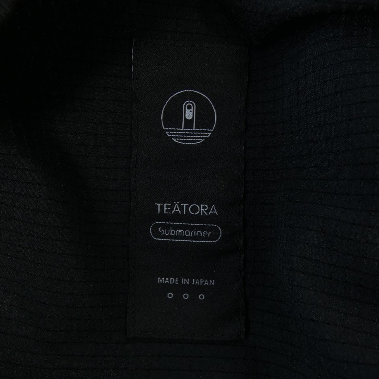 テアトラ TEATORA Tシャツ