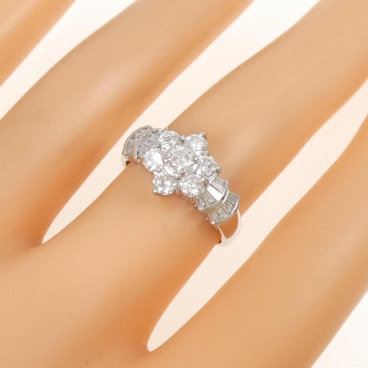 PT900 ダイヤモンド リング 1.01CT