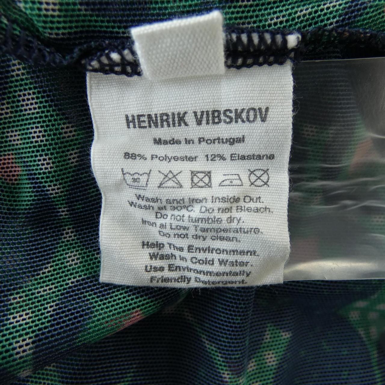 ヘンリックヴィブスコフ HENRIK VIBSKOV トップス