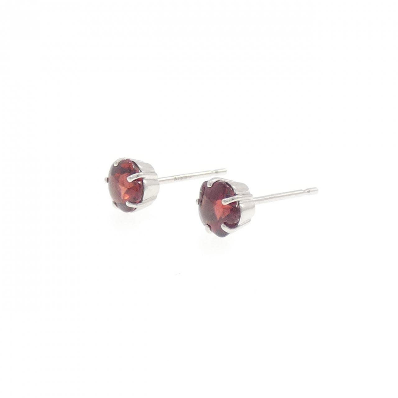 K18WG ガーネット ピアス 0.80CT
