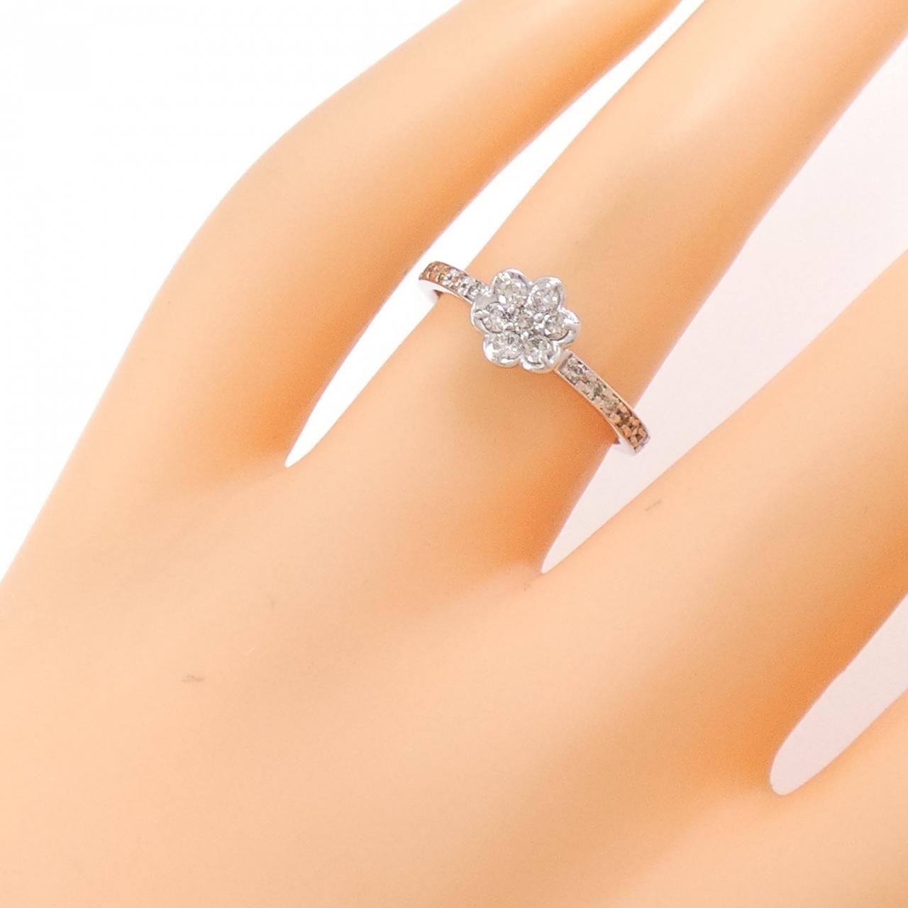 K18WG フラワー ダイヤモンド リング 0.58CT
