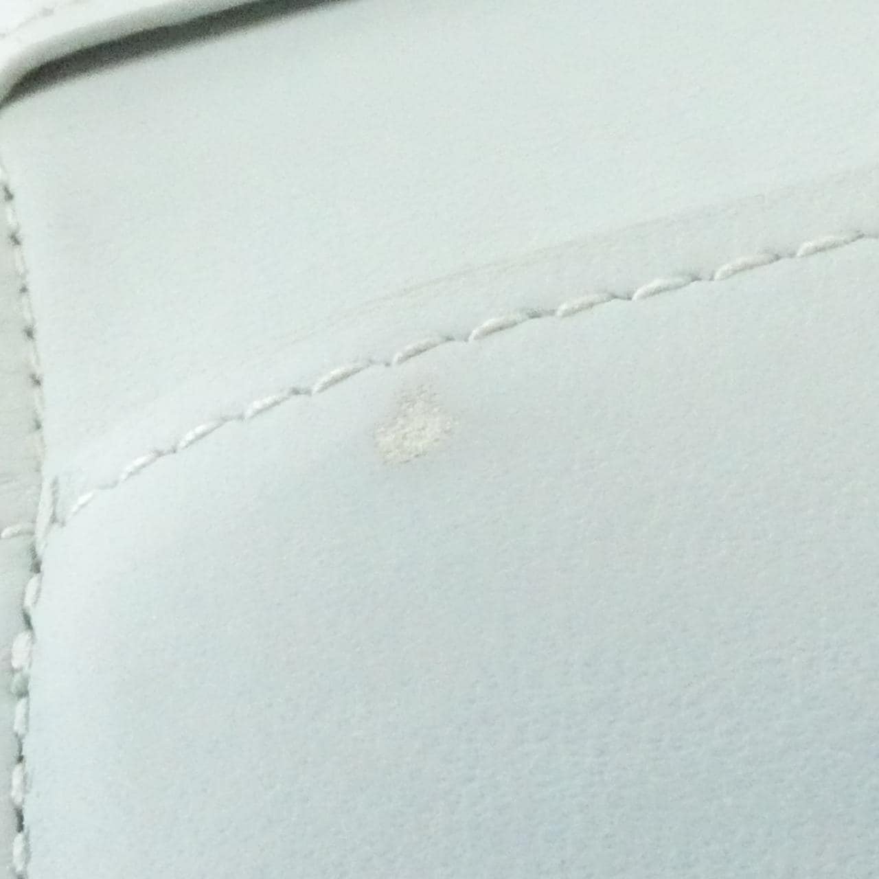 ルイヴィトン LVヴェルティカル ウォレット M81367 財布