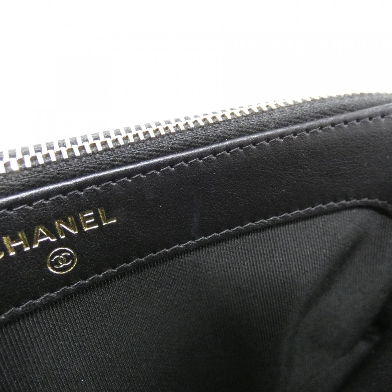 シャネル チェーンウォレット