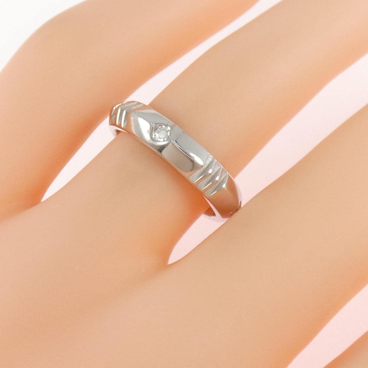 ティファニー アトラス Xクローズド ナロー リング 0.10CT