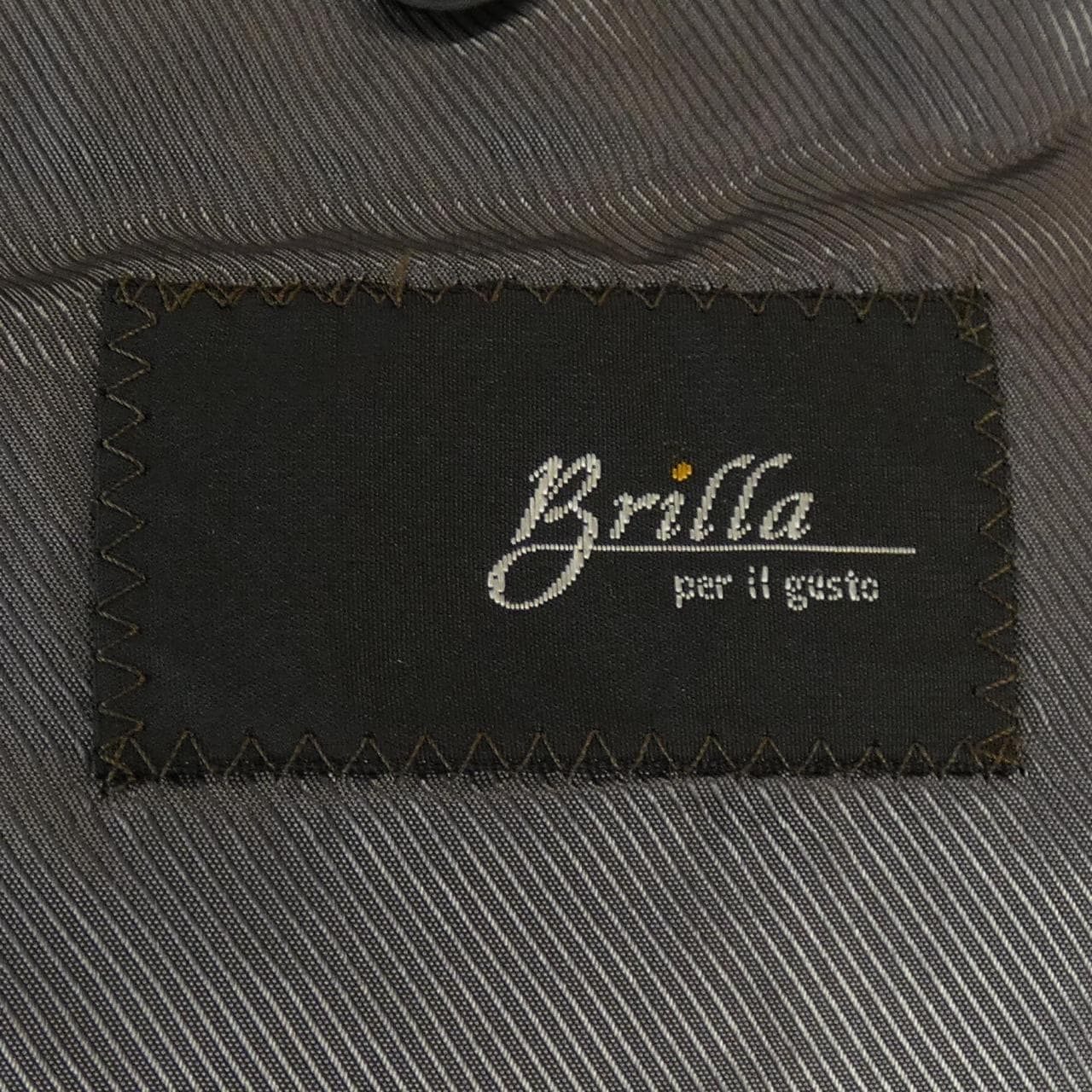 ブリッラ Brilla スーツ