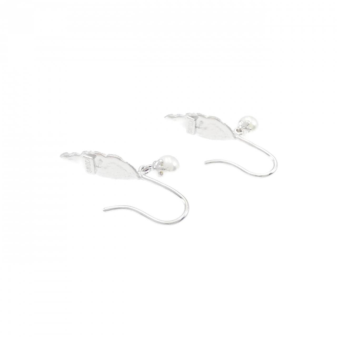 K18WG Leaf Akoya Pearl Earrings 4.1mm