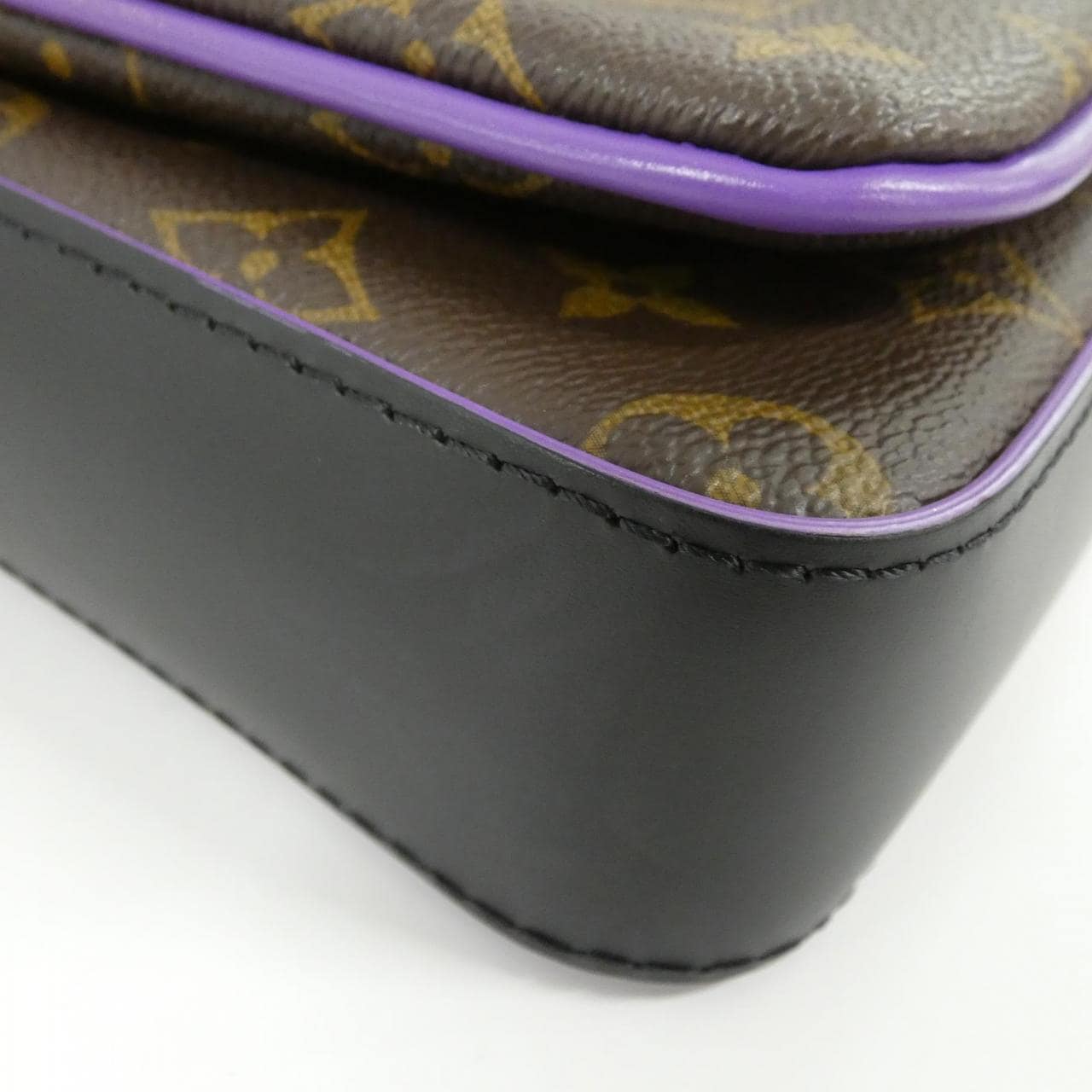 LOUIS VUITTON Monogram Macassar (LV Color Mania) Trio Messenger M46266 Shoulder Bag
