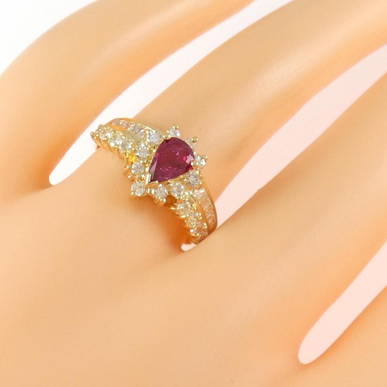 K18YG ルビー リング 0.60CT