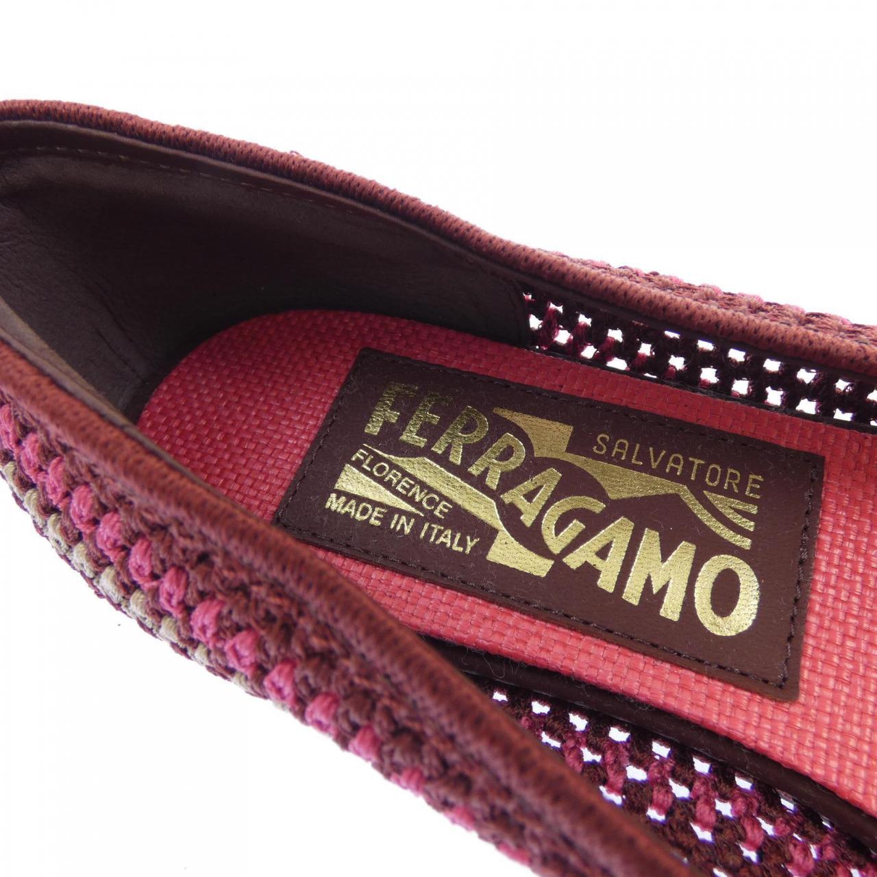 フェラガモ FERRAGAMO フラットシューズ