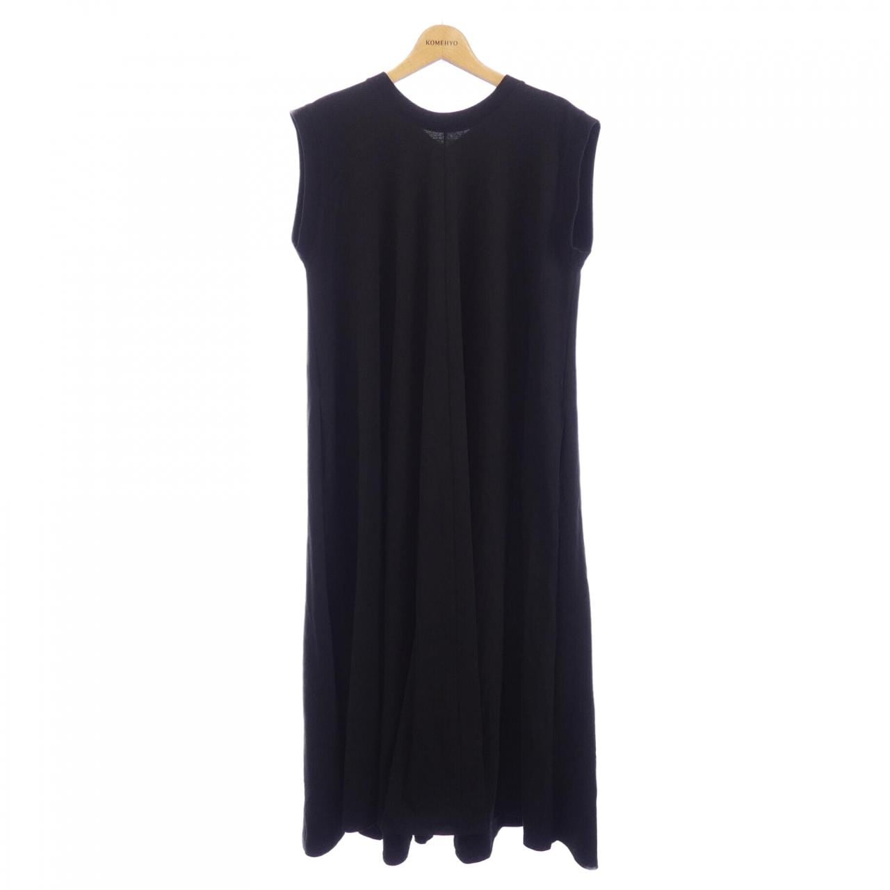 エイトン ATON カットワンピース