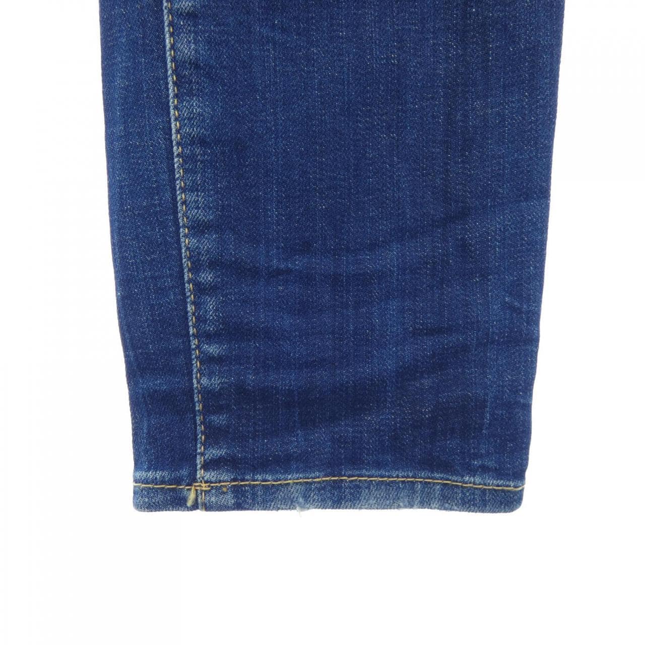 ディースクエアード DSQUARED2 S74LB1158 ジーンズ