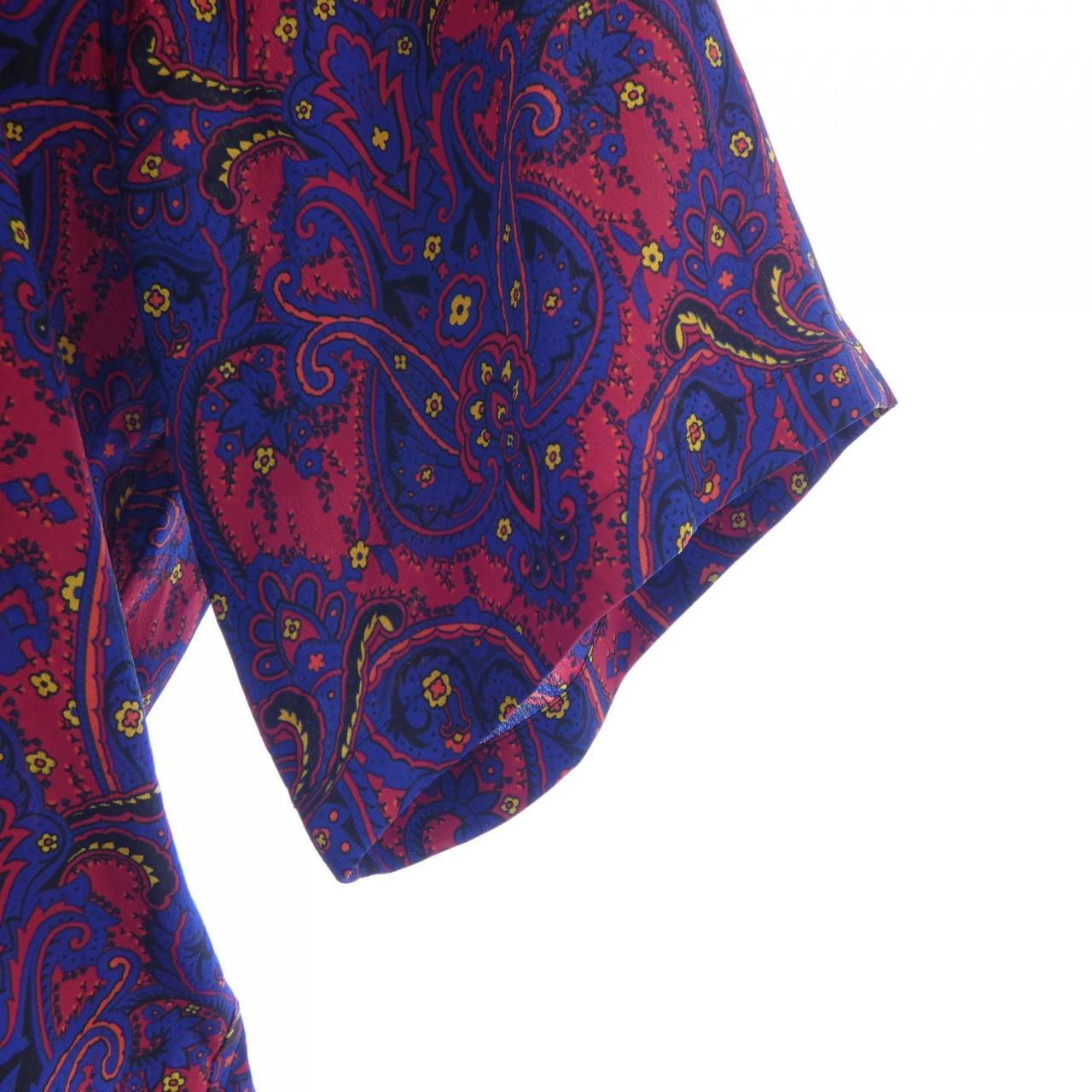 サンローラン SAINT LAURENT 531956 Y2E58 S／Sシャツ