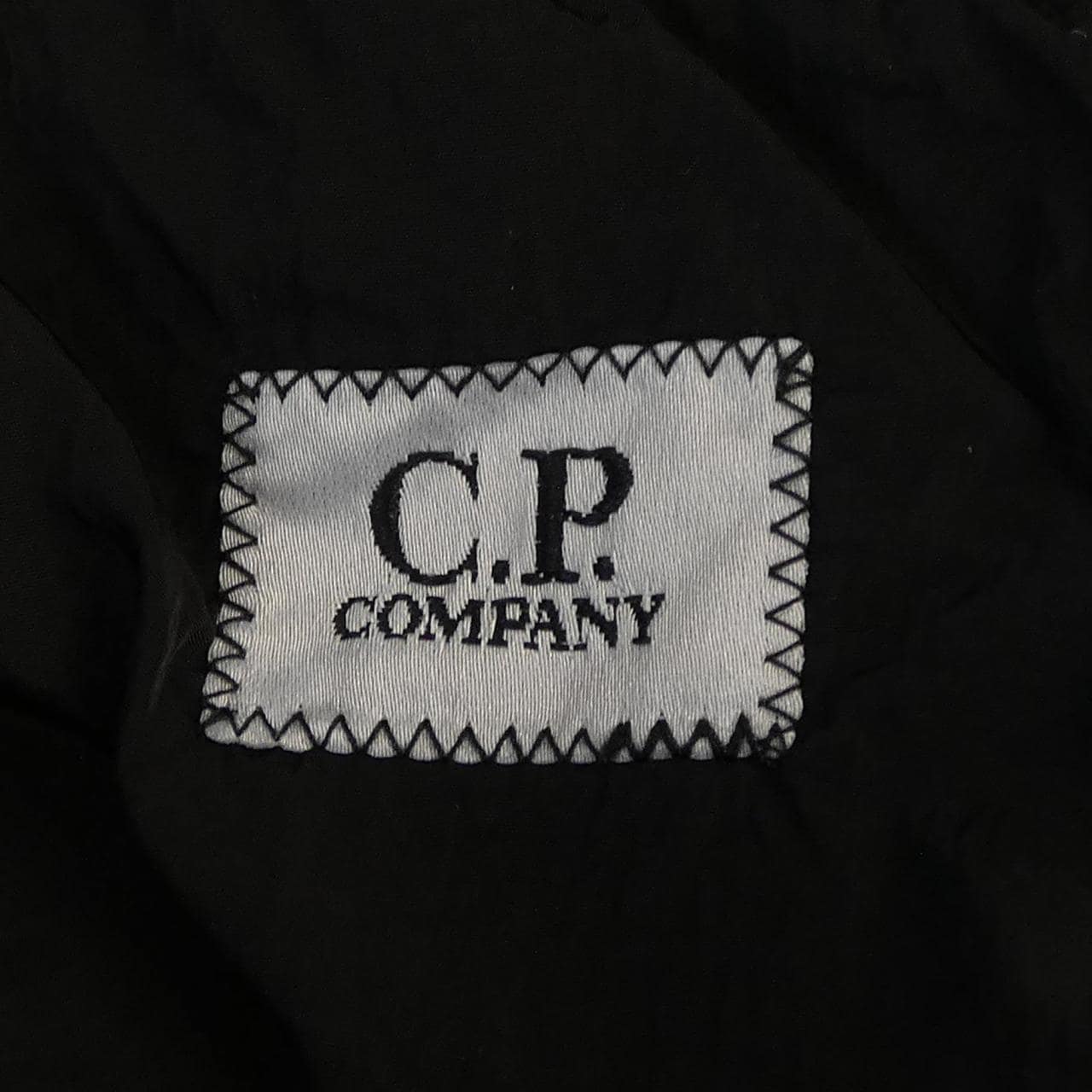 シーピーカンパニー C.P COMPANY 10CMBE052A ショートパンツ