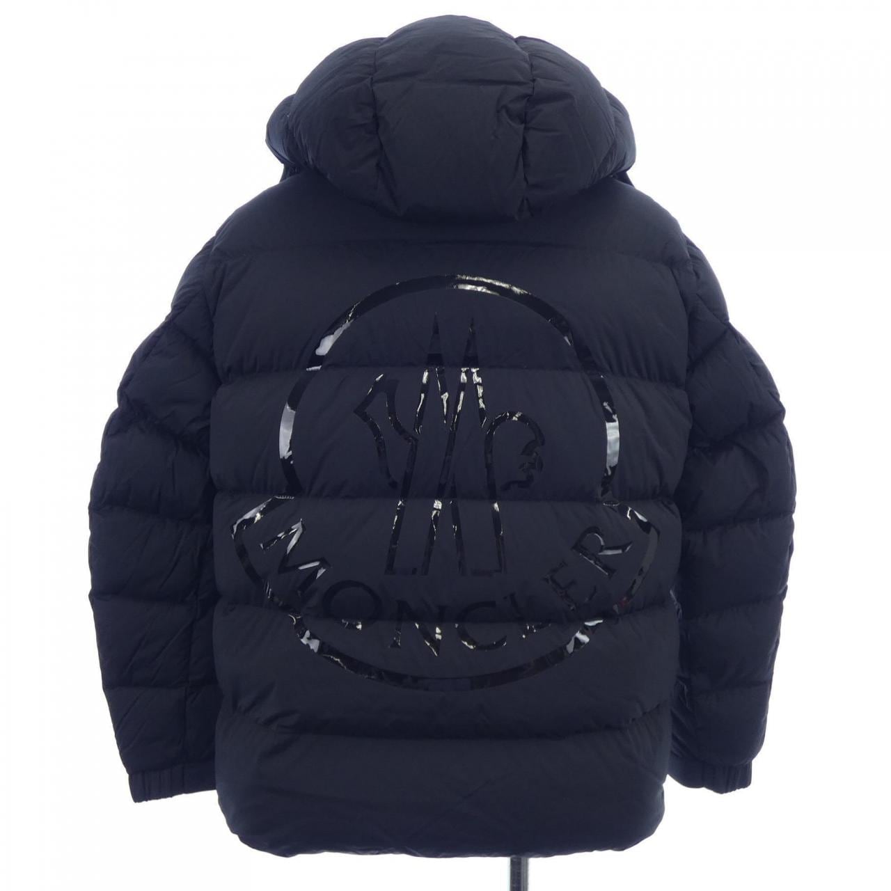 モンクレール MONCLER ダウンジャケット