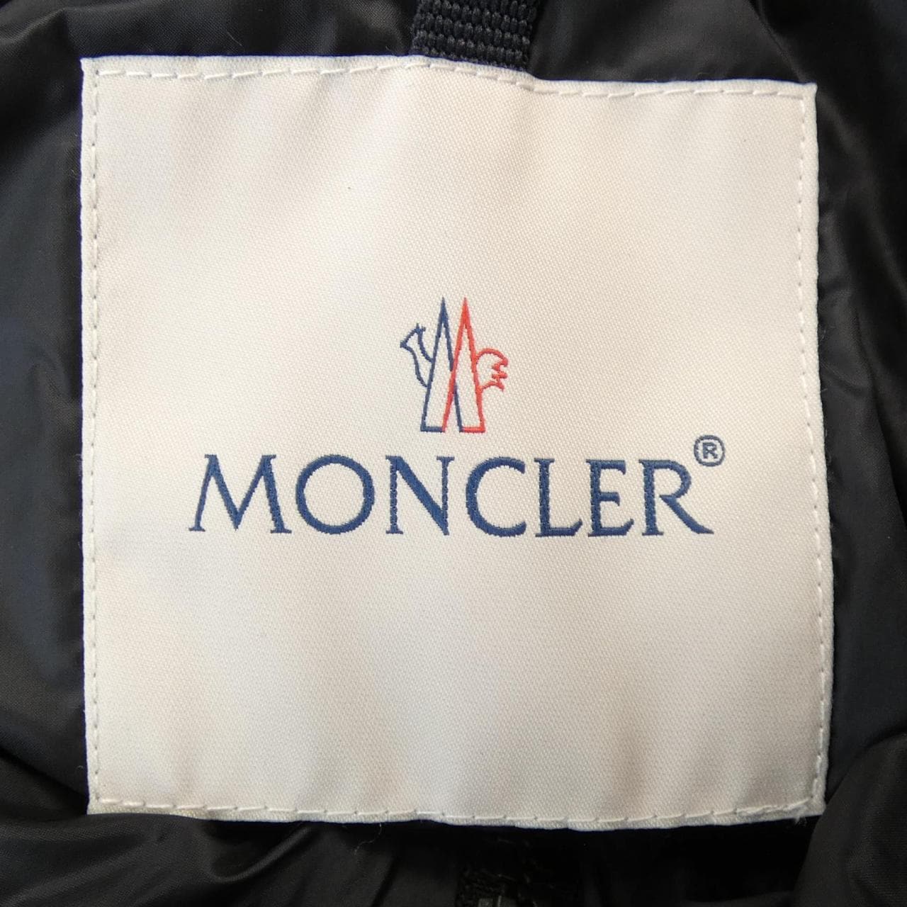 モンクレール MONCLER ダウンジャケット