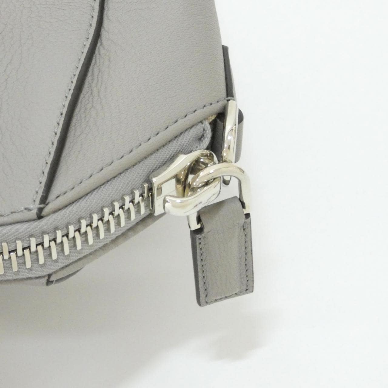 ジバンシー アンティゴナ ミニ BB05114012 バッグ