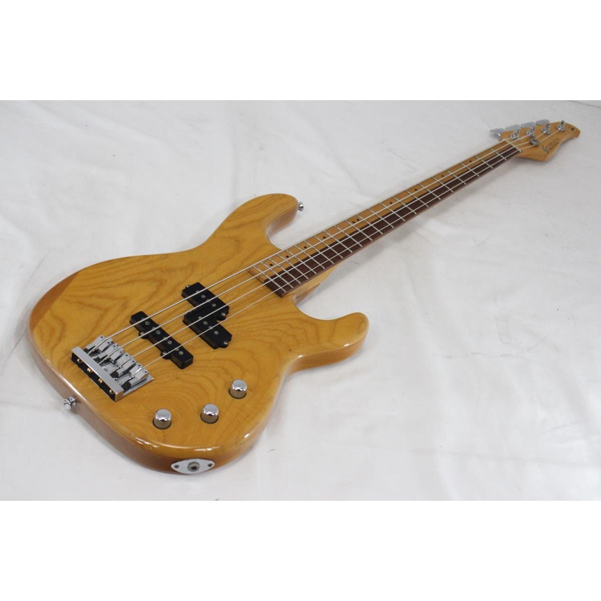 EDWARDS VISION BASS α