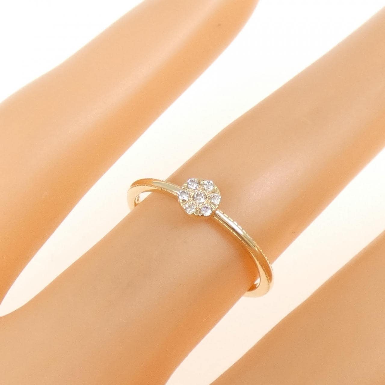 アガット フラワー ダイヤモンド リング 0.08CT