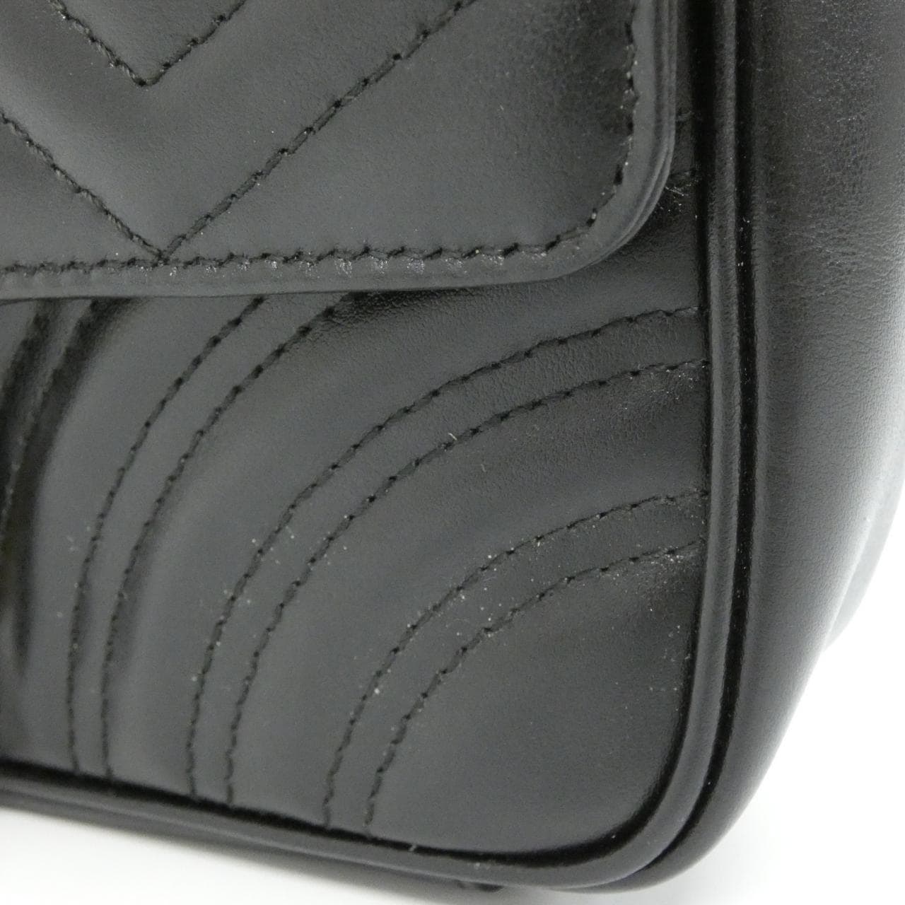 グッチ GG MARMONT 446744 DTDIT ショルダーバッグ