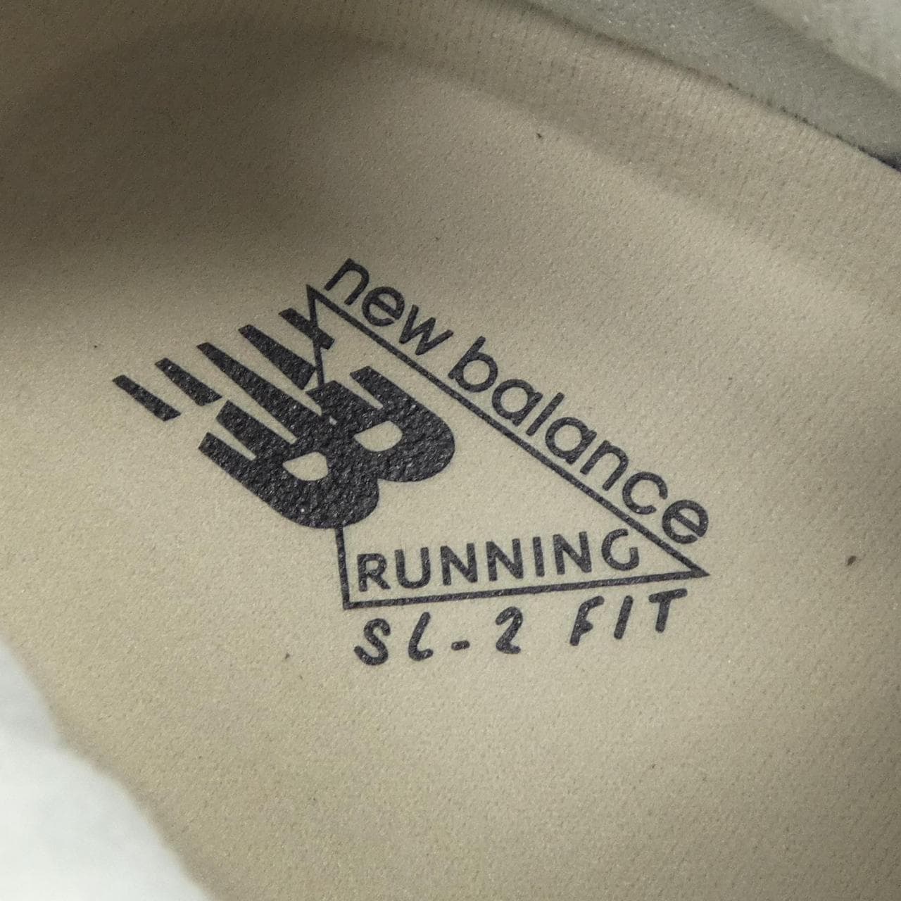 ニューバランス NEW BALANCE M670GNS スニーカー