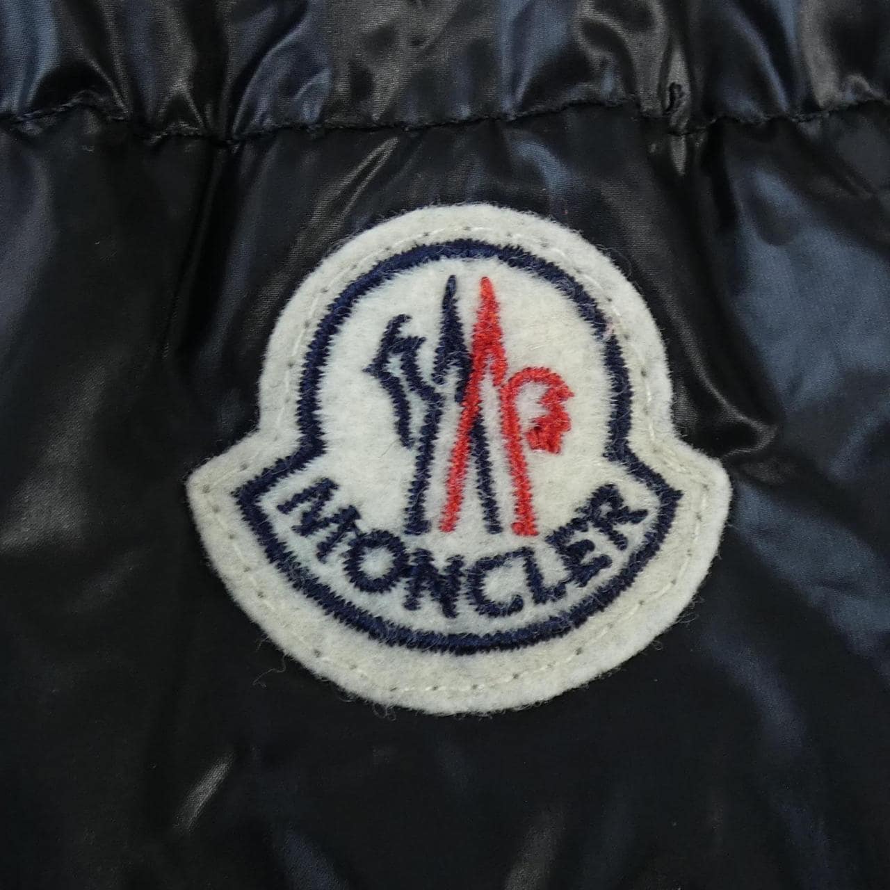 モンクレール MONCLER ダウンジャケット