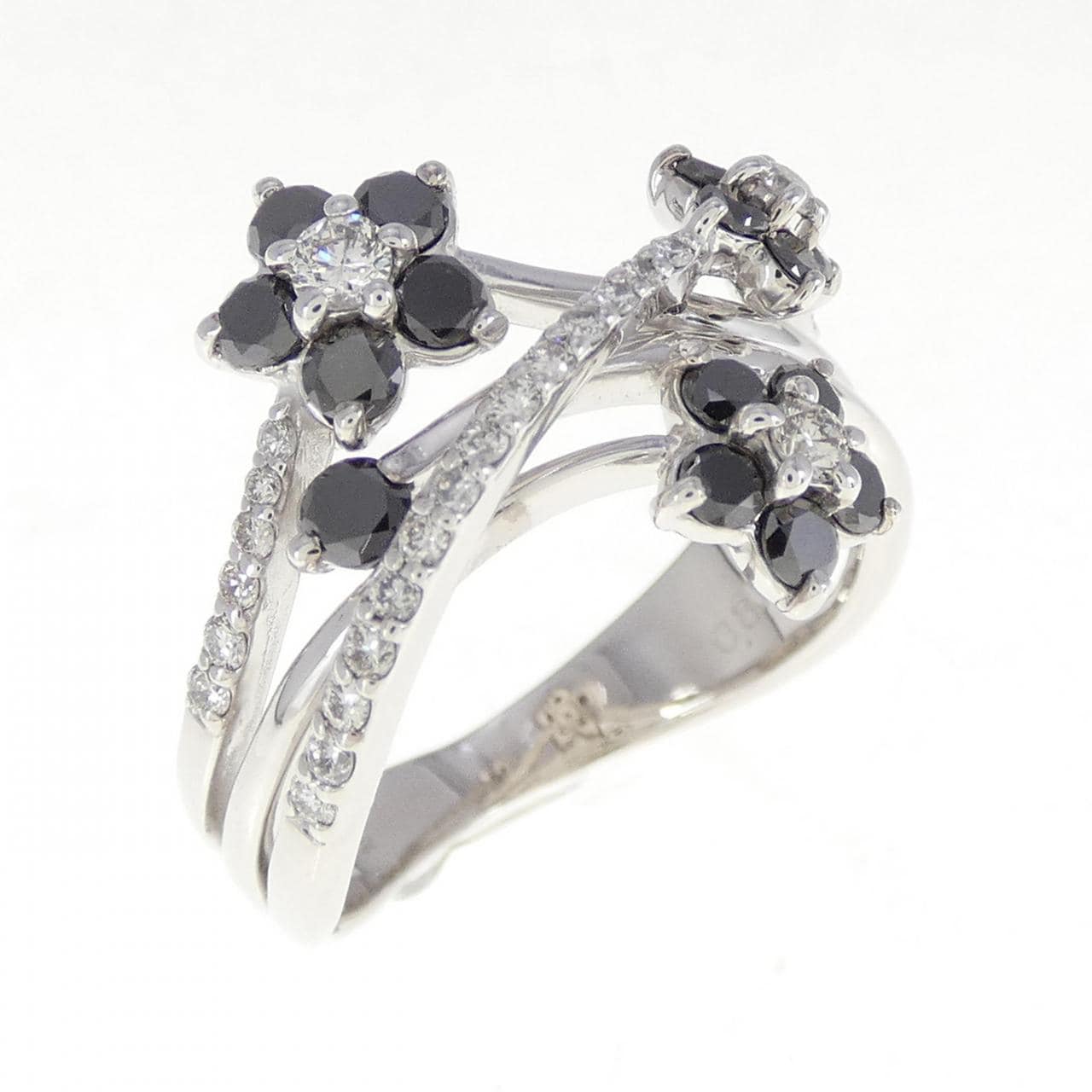 K18WG Flower Diamond Ring 0.80CT