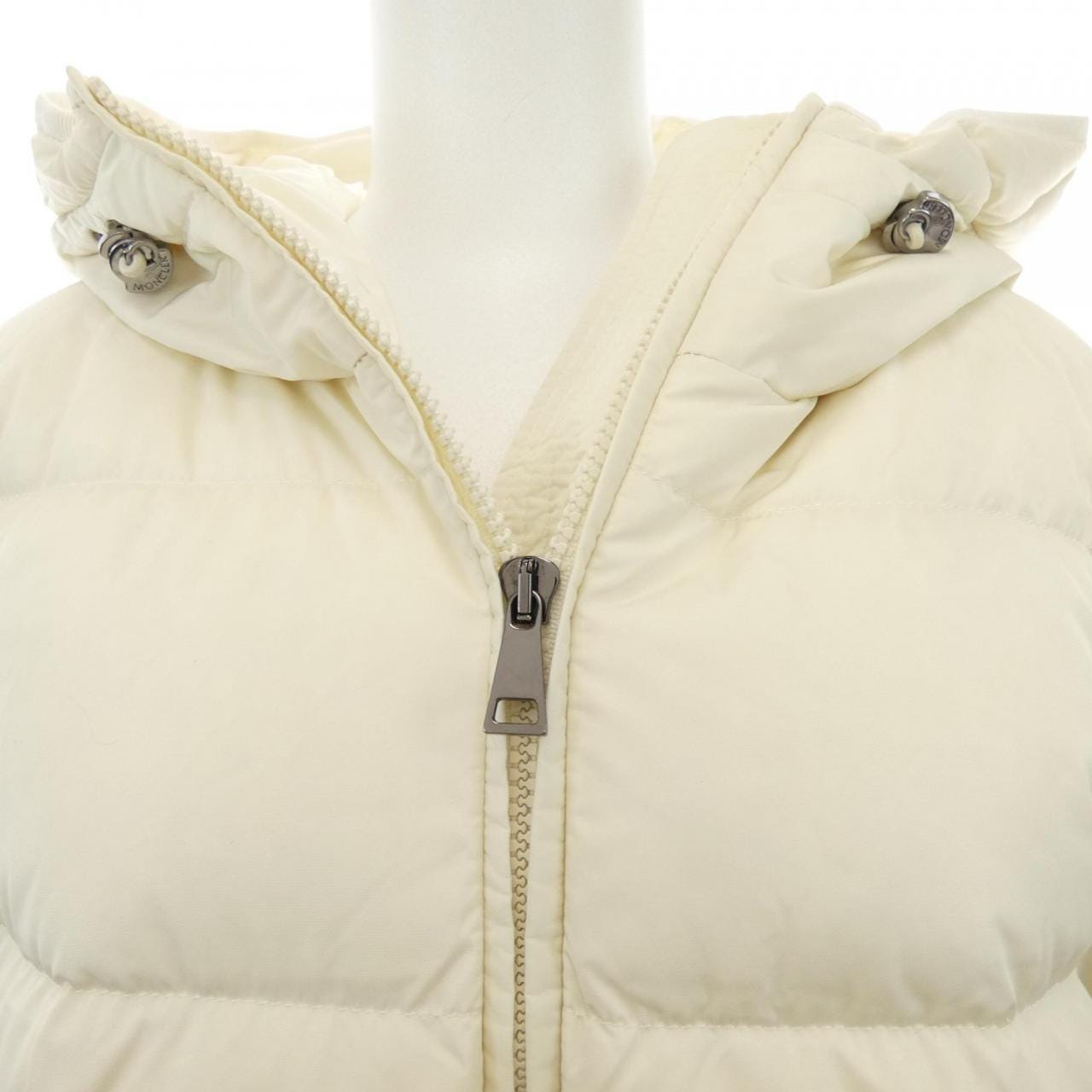 モンクレール MONCLER AVOCE ダウンジャケット