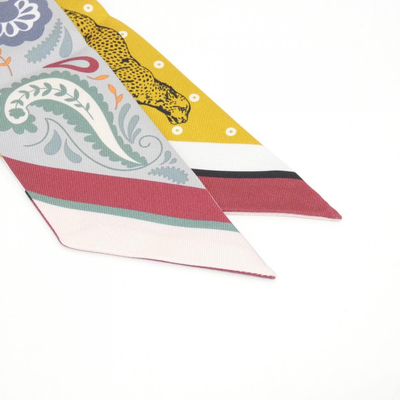 エルメス GUEPARDS　BANDANA ツイリー 064179S スカーフ