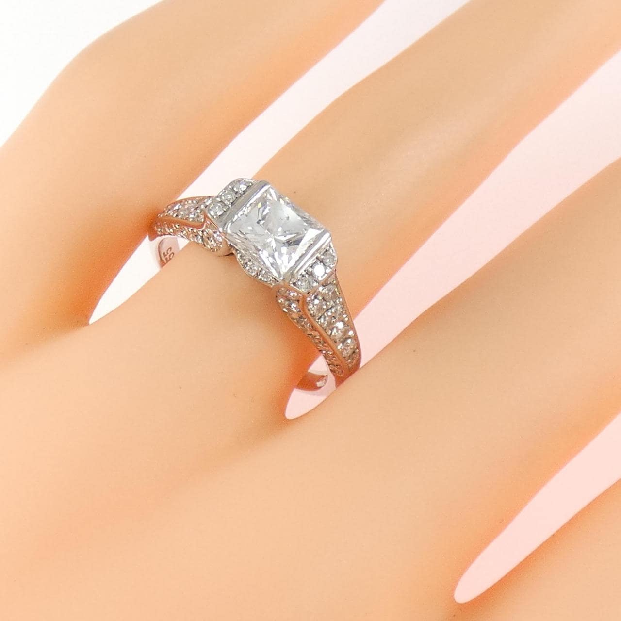 PT900 ダイヤモンド リング 1.036CT
