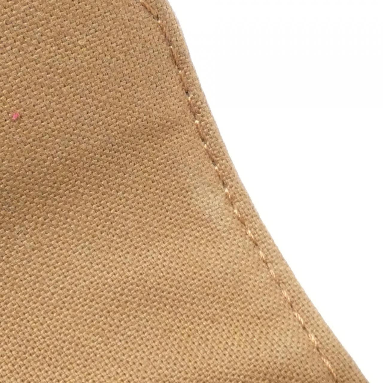 ルイヴィトン モノグラム ウォレット オン チェーン アイビー M81911 ショルダーバッグ