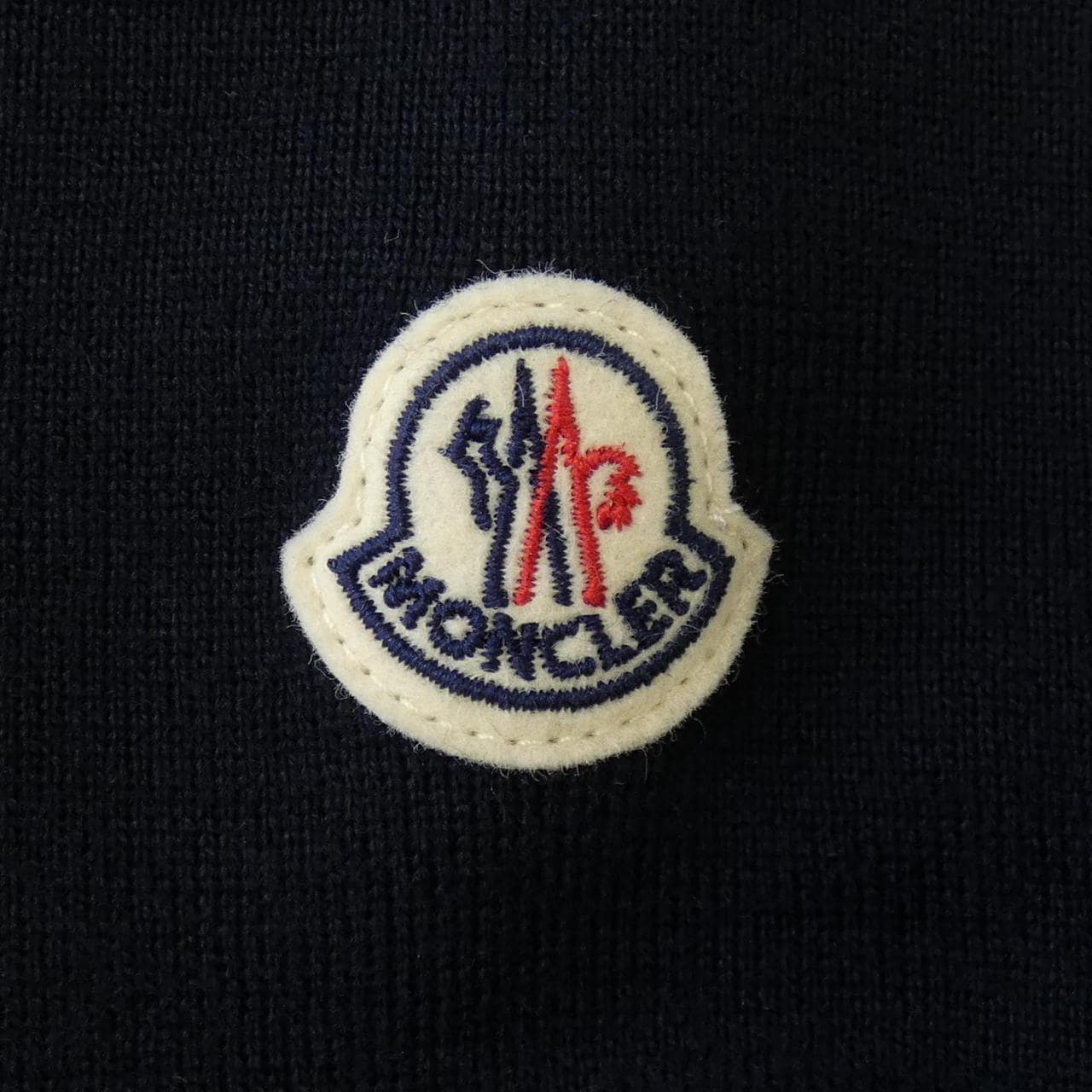 【新品】モンクレール MONCLER K20939B00023 ダウンジャケット