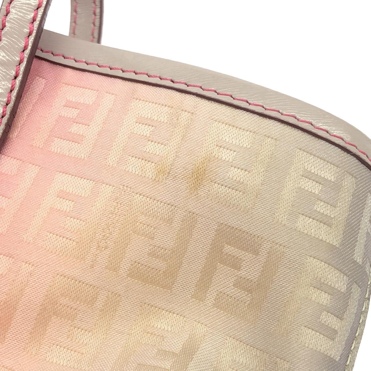 フェンディ 8BH099 AND バッグ