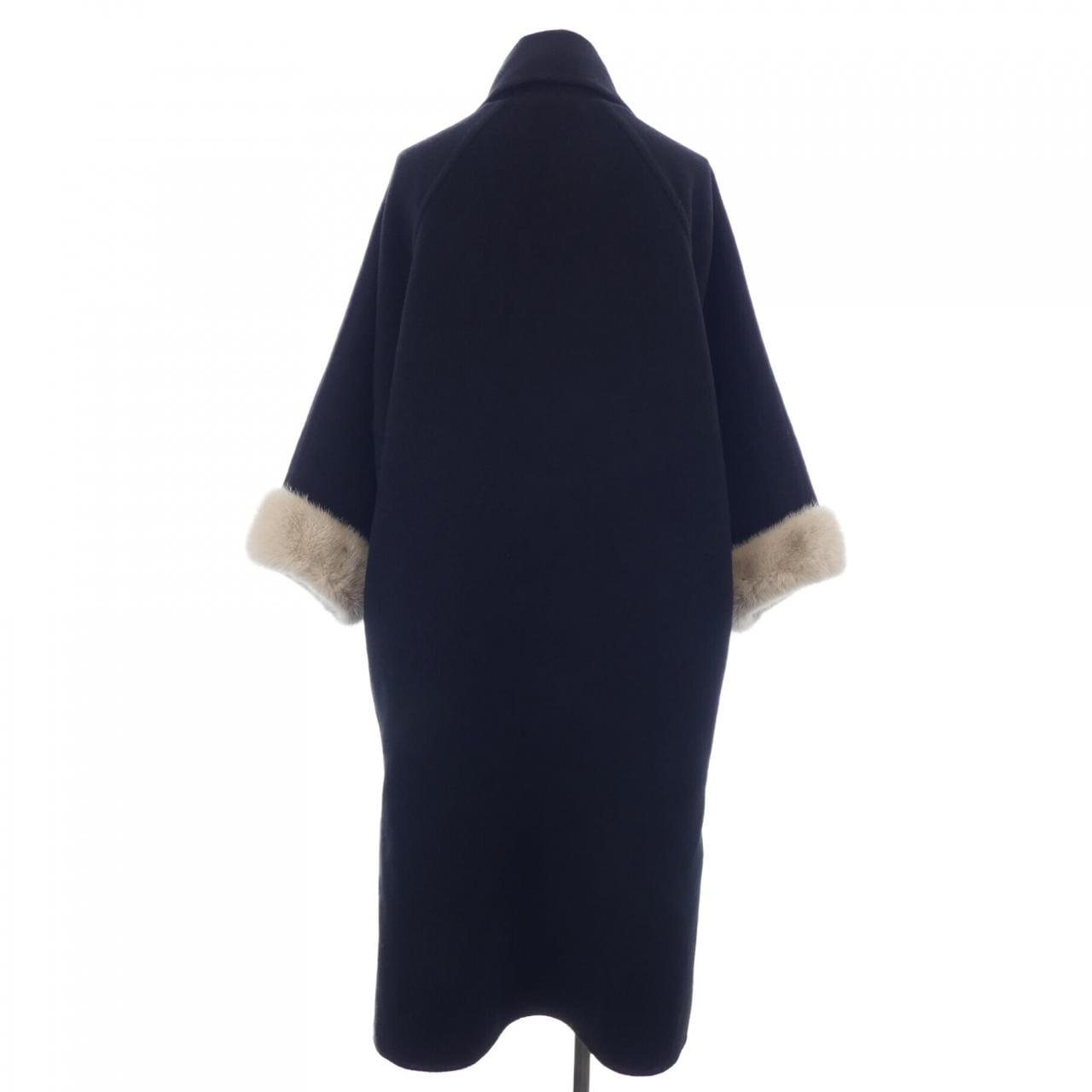 フェンディ FENDI FF8450 W18 コート