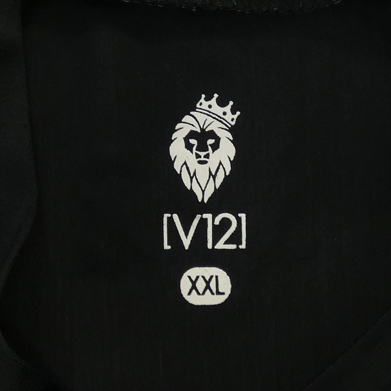 V TWELVL Tシャツ